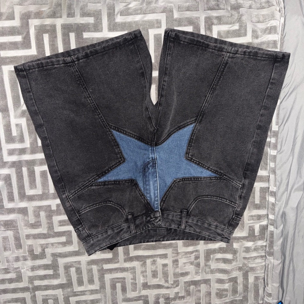 Star shorts
